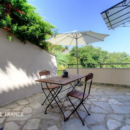 Mezzana Holiday home Taglio-Isolaccio